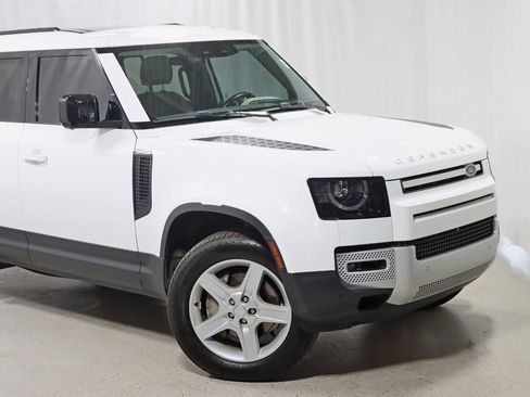 Used 2023 Land Rover Defender 110 SE AWD/4WD image 2