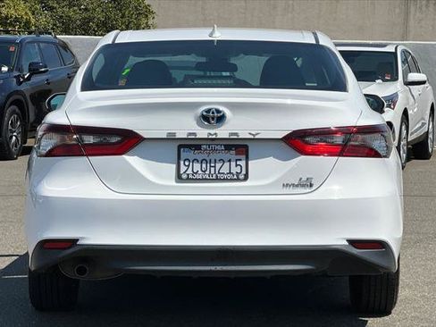Certified 2022 Toyota Camry LE FWD image 8