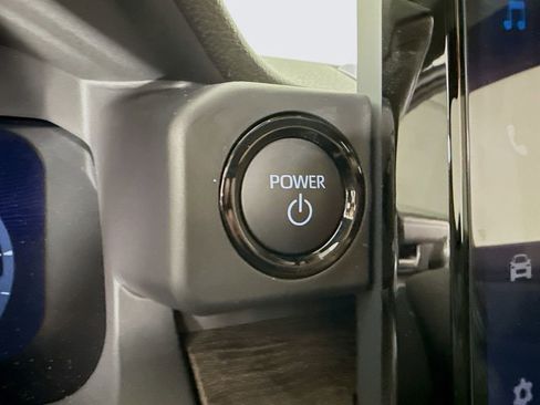 New 2025 Toyota Tacoma Limited image 38