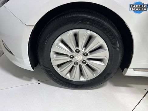 Used 2016 Hyundai Sonata SE image 4