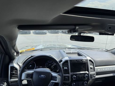 Used 2021 Ford F250 Lariat AWD/4WD image 8