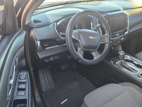 Used 2018 Chevrolet Traverse LT FWD image 9