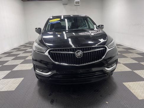 Used 2020 Buick Enclave Essence image 7