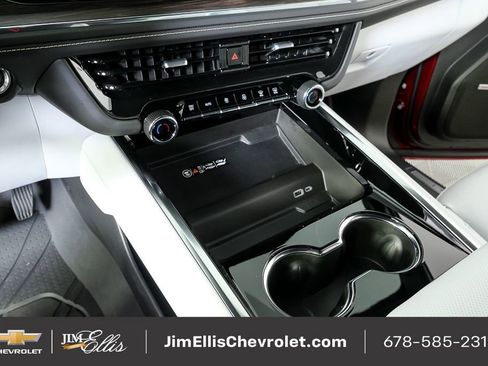 Used 2025 Chevrolet Tahoe Premier image 19