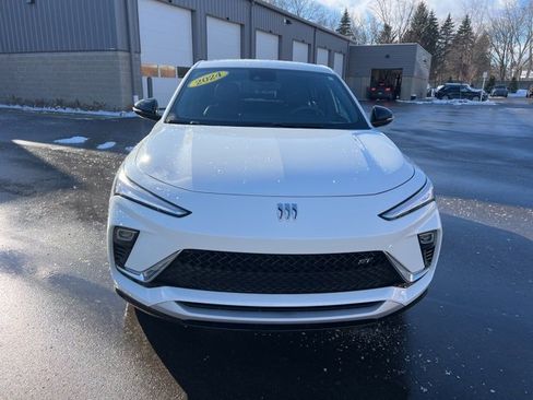 Used 2024 Buick Envista Sport Touring w/ Convenience II Package image 2