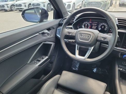 Certified 2025 Audi Q3 2.0T Premium w/ Convenience Package AWD/4WD image 13