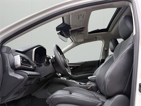 Used 2024 Subaru Outback Limited image 13