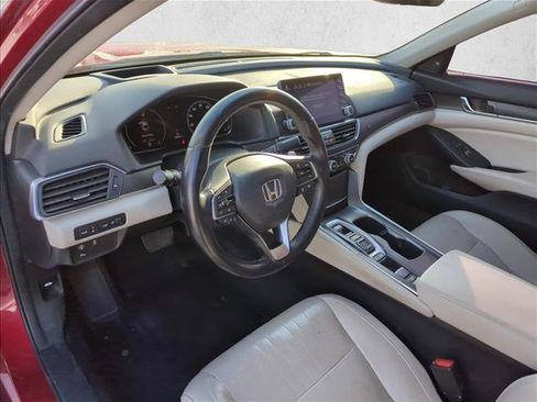 Used 2018 Honda Accord Touring image 14