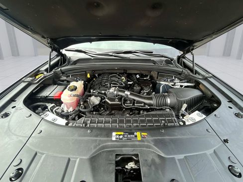 Used 2024 Jeep Grand Cherokee L Limited w/ Luxury Tech Group II image 10