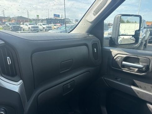 Used 2020 Chevrolet Silverado 2500 Custom w/ Custom Value Package image 29