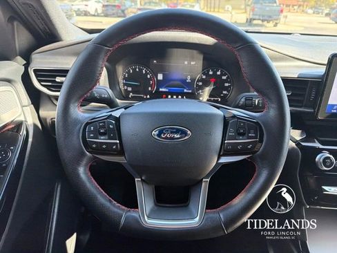 Certified 2023 Ford Explorer ST-Line AWD/4WD image 18