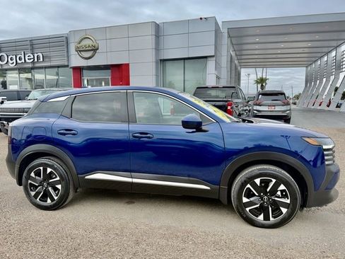 Certified 2025 Nissan Kicks SV image 8