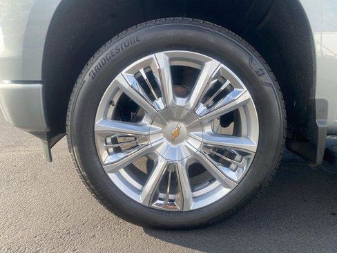 Used 2025 Chevrolet Silverado 1500 High Country w/ High Country Premium Package image 10