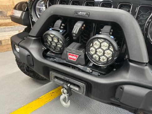 Used 2021 Jeep Gladiator Rubicon w/ Dual Top Group AWD/4WD image 15