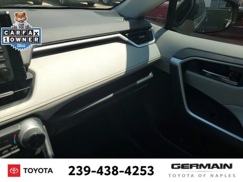 Used 2022 Toyota RAV4 XLE Premium AWD/4WD image 35