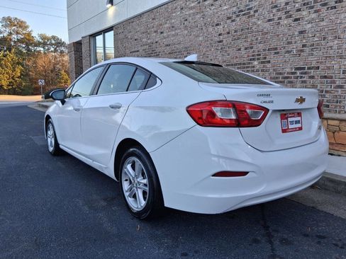 Used 2018 Chevrolet Cruze LT w/ LT Fleet Convenience Package image 3