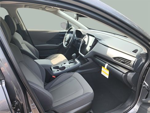 Used 2025 Subaru Crosstrek 2.0i Premium image 12
