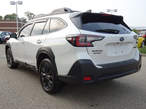 Used 2023 Subaru Outback Onyx Edition image 6
