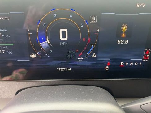 Used 2026 Chevrolet Traverse LT FWD image 11