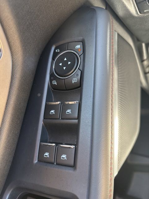 Used 2025 Ford Expedition Active AWD/4WD image 18