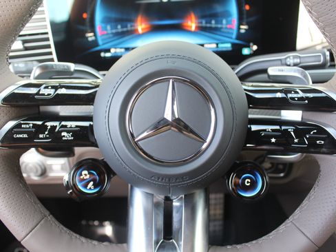 New 2026 Mercedes-Benz GLE 63 AMG S image 24