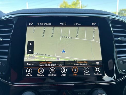 Used 2021 Jeep Grand Cherokee Laredo X AWD/4WD image 42