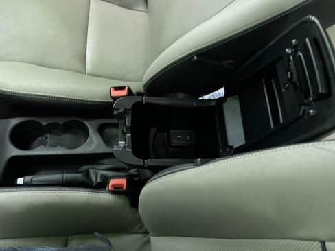 Used 2014 Ford Transit Connect Titanium FWD image 24