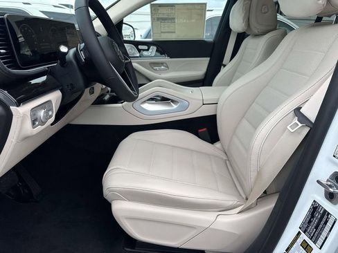 New 2026 Mercedes-Benz GLE 450 4MATIC Coupe image 9