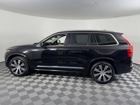 Certified 2025 Volvo XC90 T8 Plus w/ Protection Package Premier AWD/4WD image 12