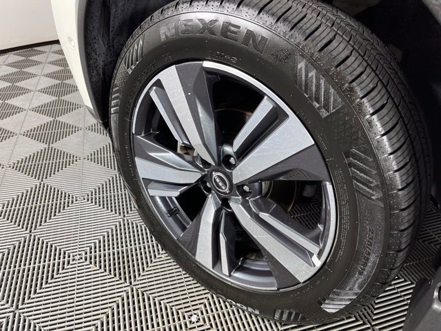 Used 2023 Nissan Rogue SL w/ SL Premium Package AWD/4WD image 14