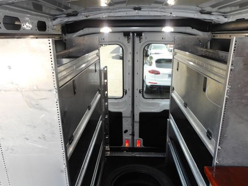 Used 2017 Ford Transit 250 130 Medium Roof RWD image 24