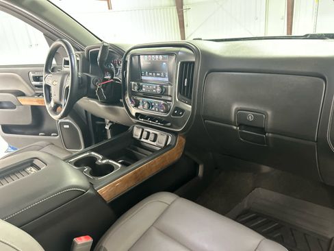 Used 2017 Chevrolet Silverado 1500 LTZ w/ Sport Package image 28