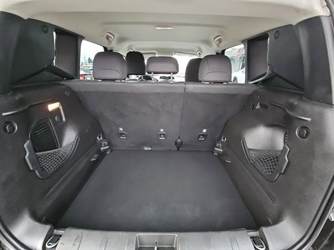 Used 2020 Jeep Renegade Sport w/ Sport Appearance Group image 39