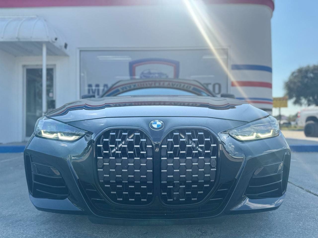 Used 2023 BMW M440i Coupe w/ Premium Package RWD image 9