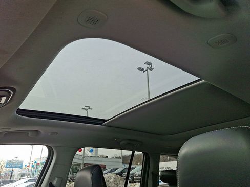 Used 2023 Jeep Grand Cherokee 4WD 4xe image 15