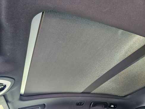 Certified 2021 Porsche Macan image 29