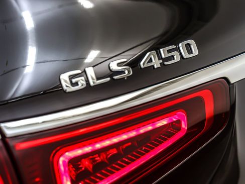 Used 2021 Mercedes-Benz GLS 450 GLS 450 4MATIC SUV image 8