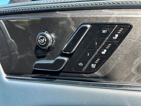 Used 2025 Cadillac Escalade IQ Luxury 2 w/ LPO, Premium Carpet Package AWD/4WD image 67