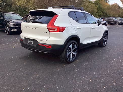 Certified 2026 Volvo XC40 B5 Plus w/ Protection Package Premier AWD/4WD image 16
