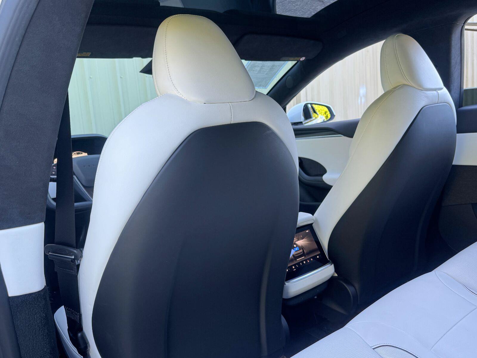 Used 2022 Tesla Model S Plaid AWD/4WD image 41