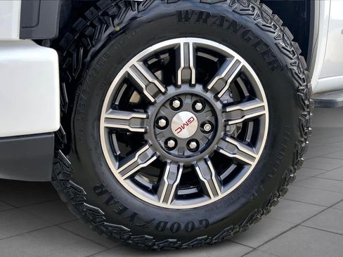 Certified 2024 GMC Sierra 1500 AT4 w/ Technology Package image 20