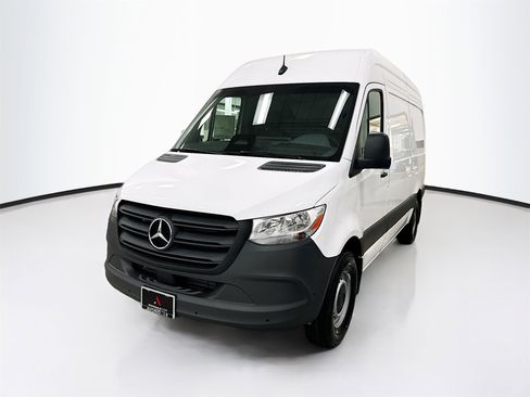New 2025 Mercedes-Benz Sprinter 2500 image 3