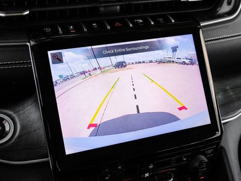 Used 2023 Jeep Grand Cherokee L Limited w/ Black Appearance Package RWD image 31