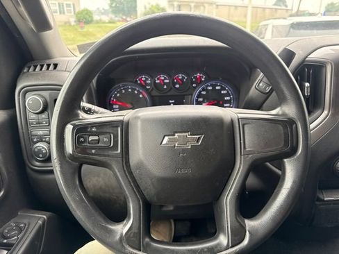Used 2022 Chevrolet Silverado 1500 Custom Trail Boss AWD/4WD image 11