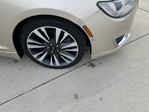 Used 2017 Lincoln MKZ Reserve w/ Technology Package image 4