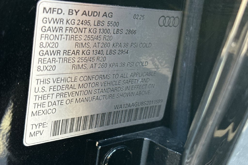 Used 2025 Audi Q5 Premium Plus w/ Premium Plus AWD/4WD image 43