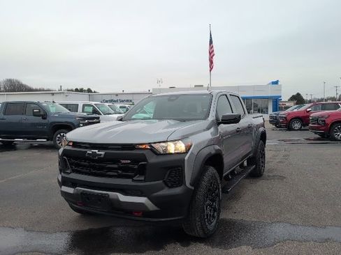 Used 2023 Chevrolet Colorado Trail Boss w/ Technology Package image 1
