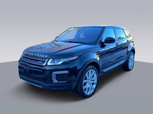 Used 2017 Land Rover Range Rover Evoque SE Premium image 3