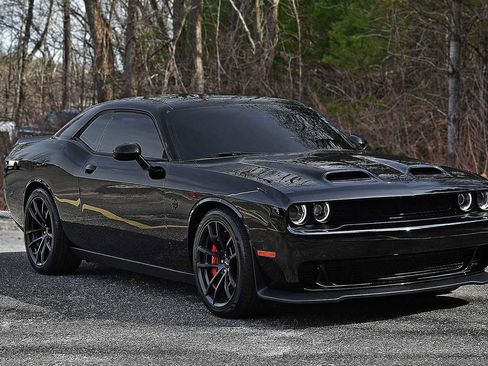 Used 2023 Dodge Challenger SRT Hellcat w/ Driver Convenience Group image 9