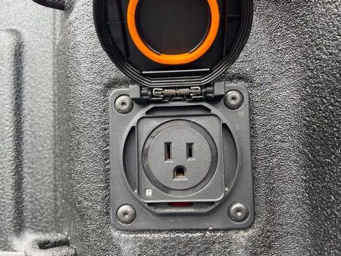 Used 2025 Chevrolet Silverado 2500 Custom w/ Custom Convenience Package image 14